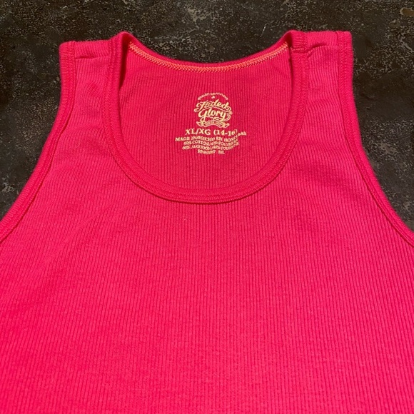 Ribbed tank - Picture 2 of 2